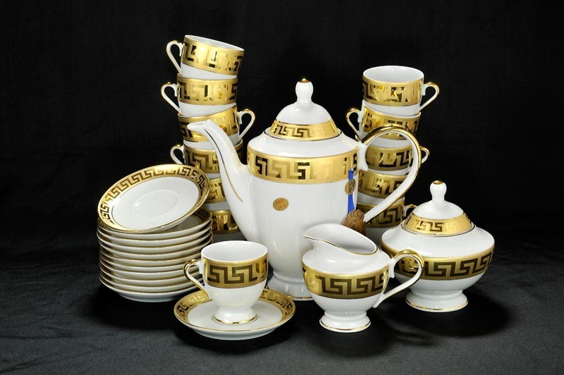Фарфоровый кофейный сервиз Depos Greca Oro