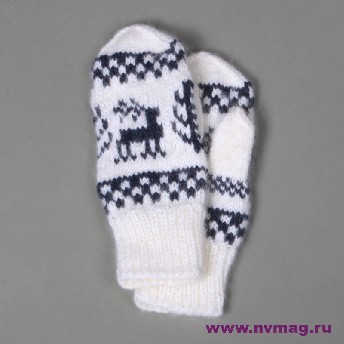 Варежки с оленями