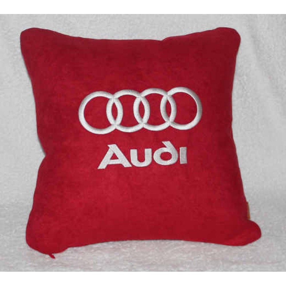 Красная подушка с белой вышивкой Audi