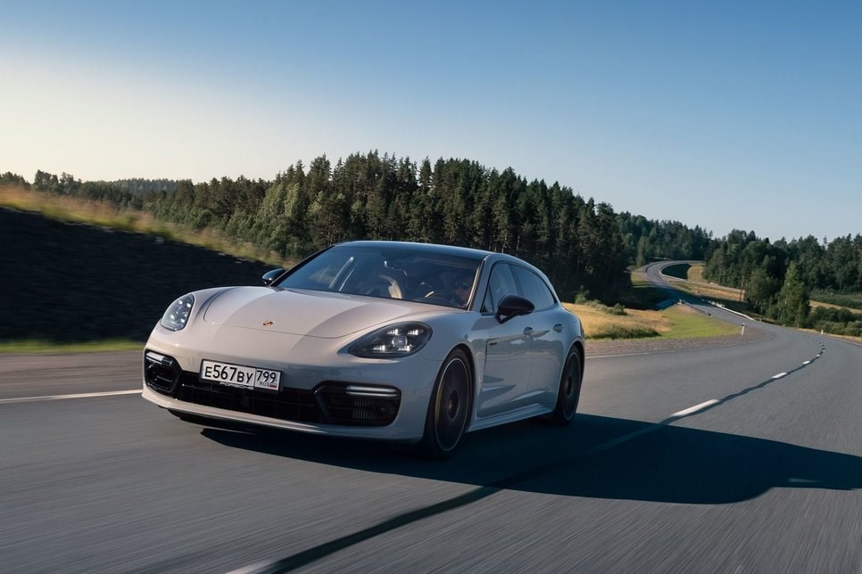 Поездка на Porsche Panamera Turbo, ТТК (60 мин.)