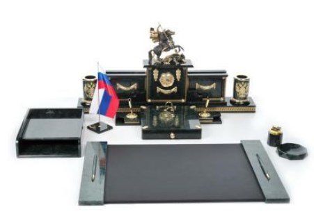 Настольный набор из мрамора "Георгий-Победоносец"