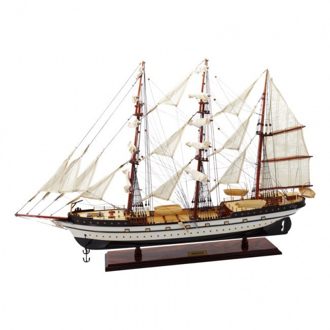 Модель парусного корабля Gorch Fock