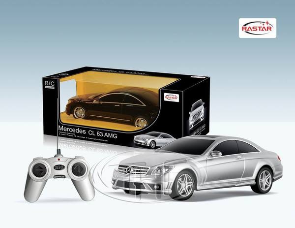 Серая радиоуправляемая машина Mercedes