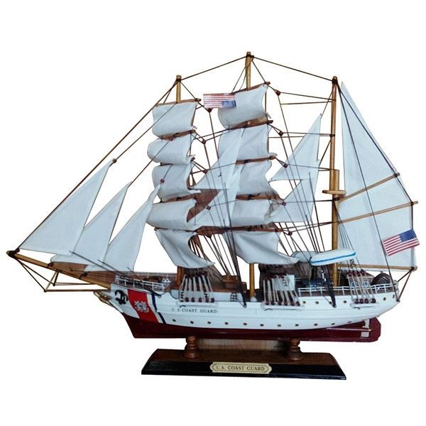 Корабль с белыми парусами U.S. COAST GUARD