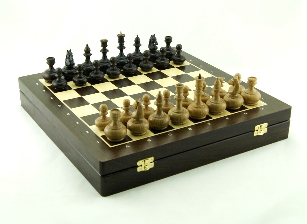 Шахматы Woodgames