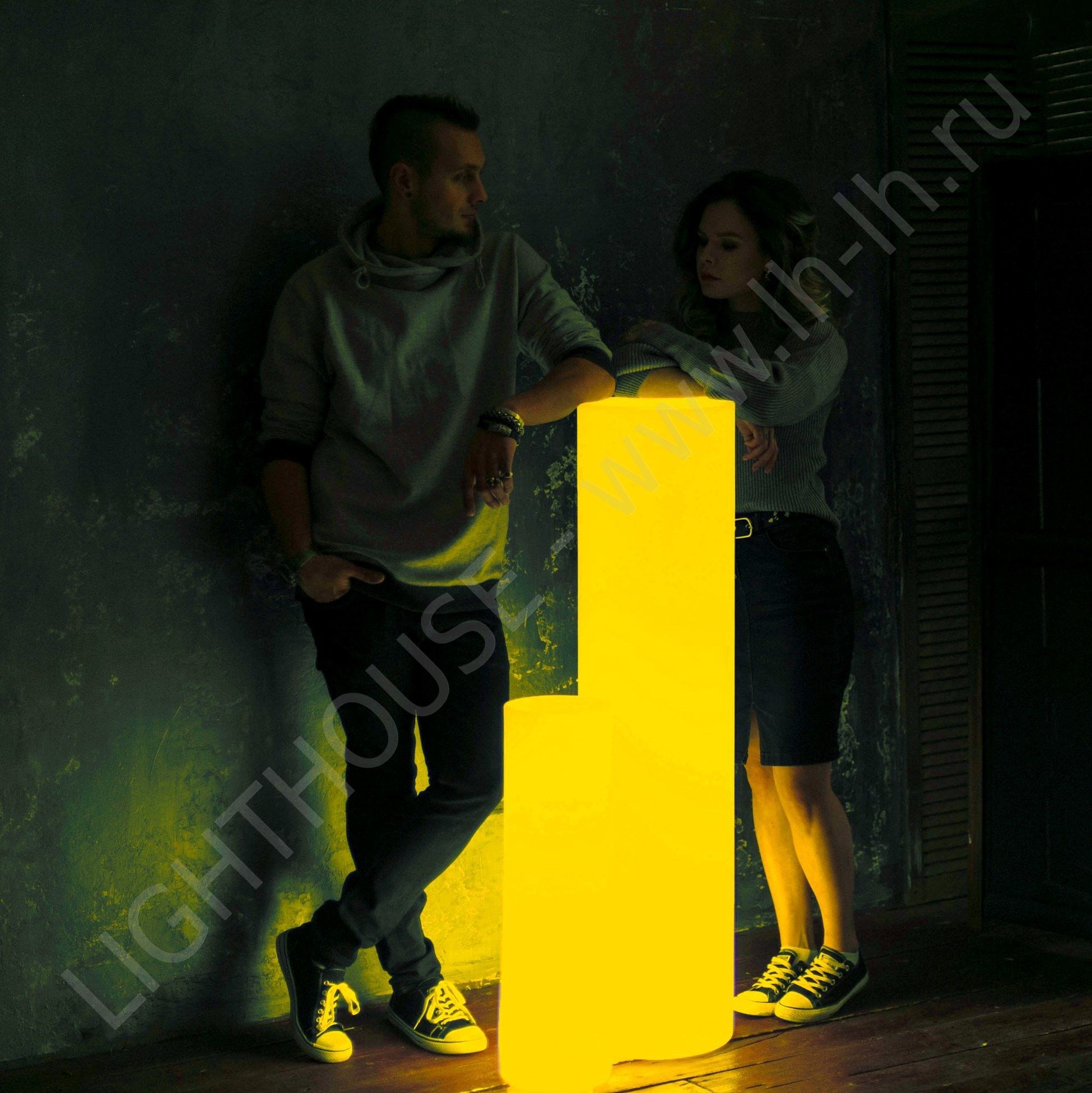 Светящийся LED цилиндр Tower H70 RGB Accum