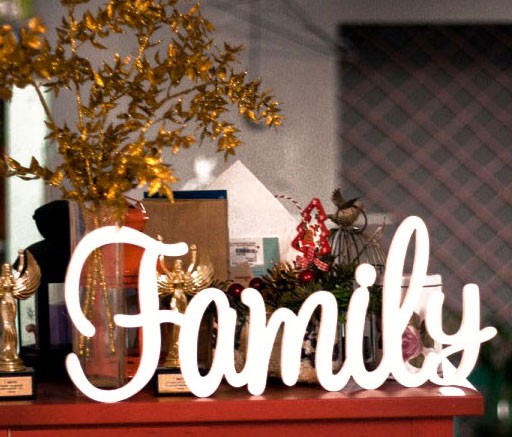 Украшение для интерьера Слово Family