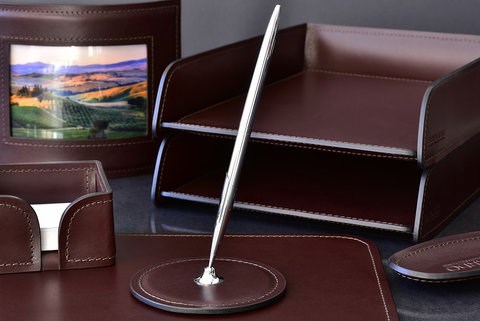 Подставка для ручки LUX из кожи Full Grain Bologna Brown