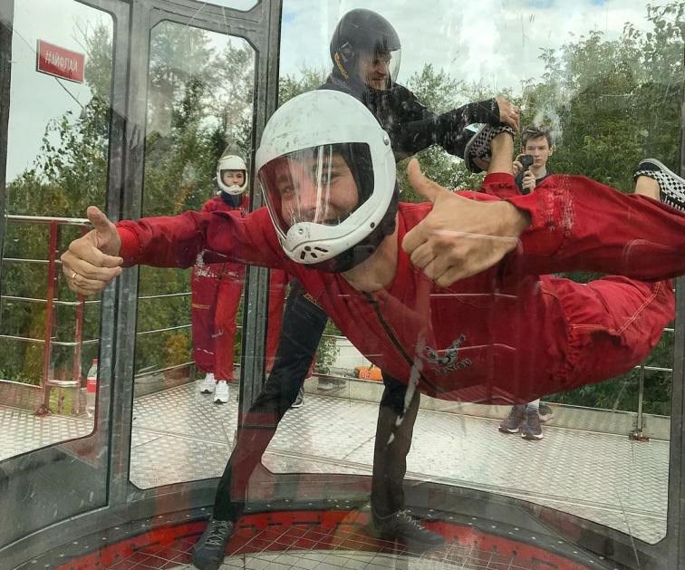 10 минут полета в открытой аэротрубе «Ай-Флай» (до 2 человек)