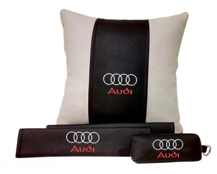 Набор из подушки и накладки на ремень и ключницы Audi