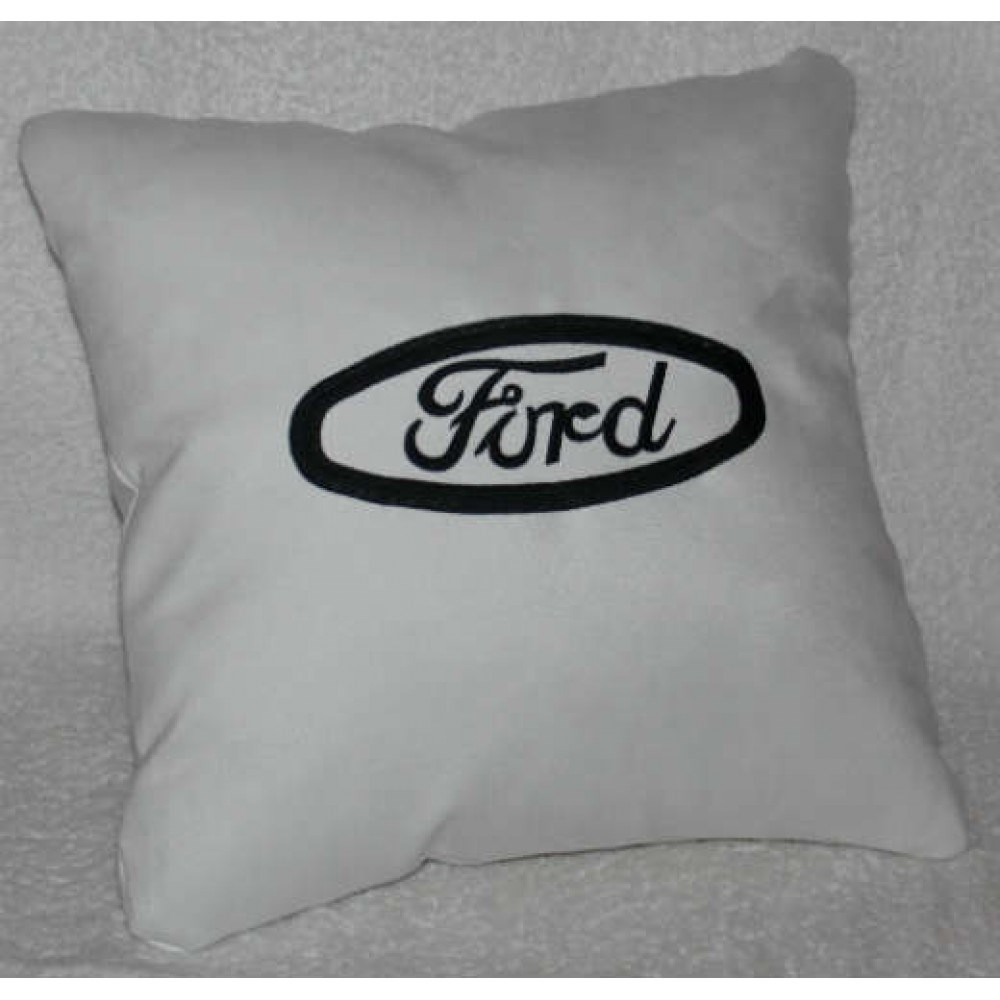 Белая подушка Ford с черной вышивкой