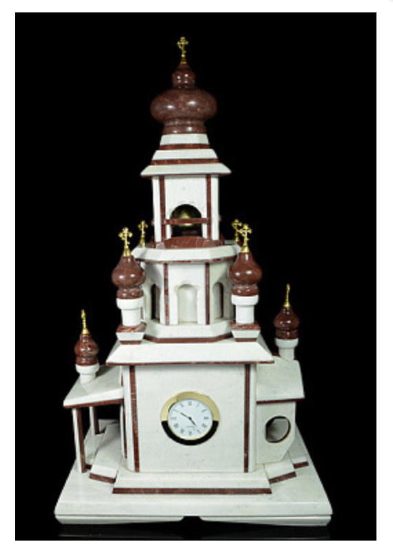 Каминные часы из камня