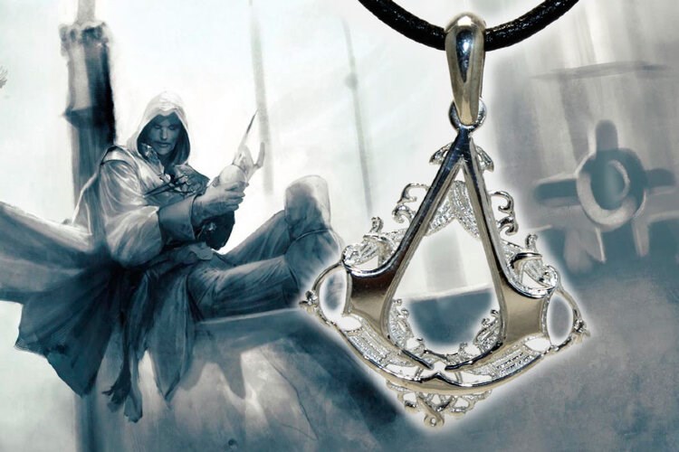 Серебряный кулон Assassin's creed с гравировкой