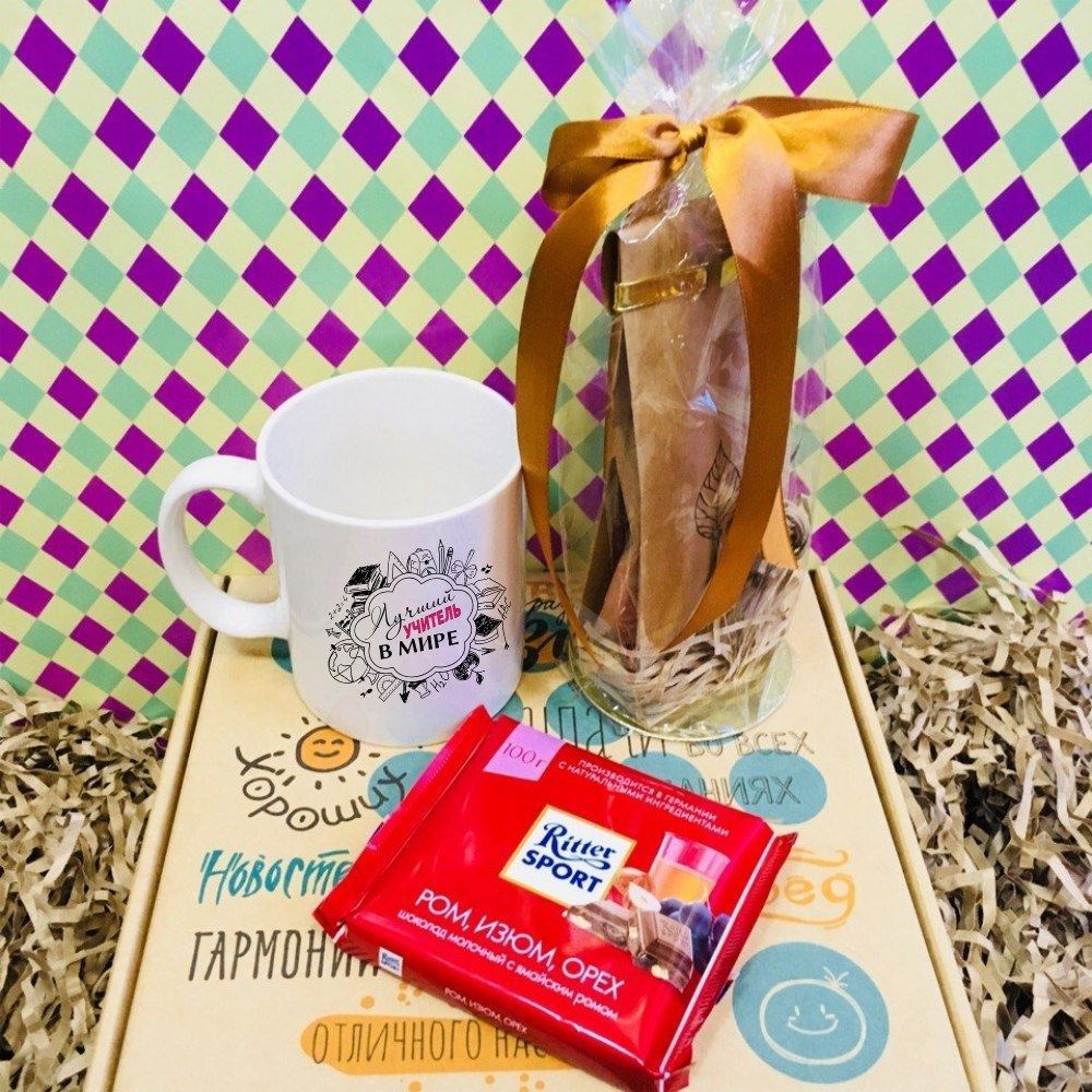 Подарочный набор в коробке Учителю (чай, шоколад, кружка)