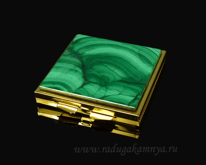 Зеркало с накладкой из малахита