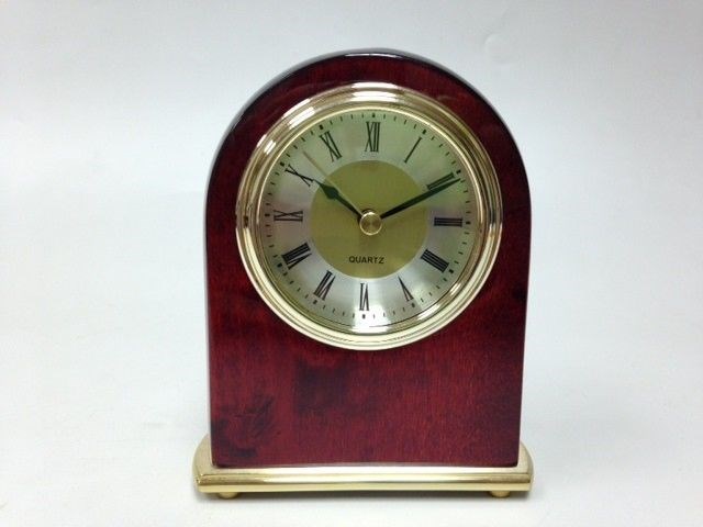Настольные часы, размер 10.6х3.6х12