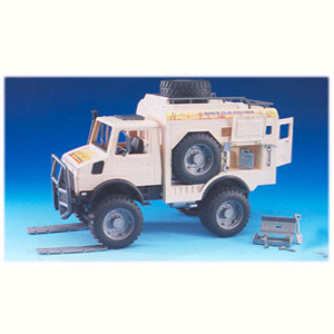 Джип MB-Unimog-Explorer Bruder