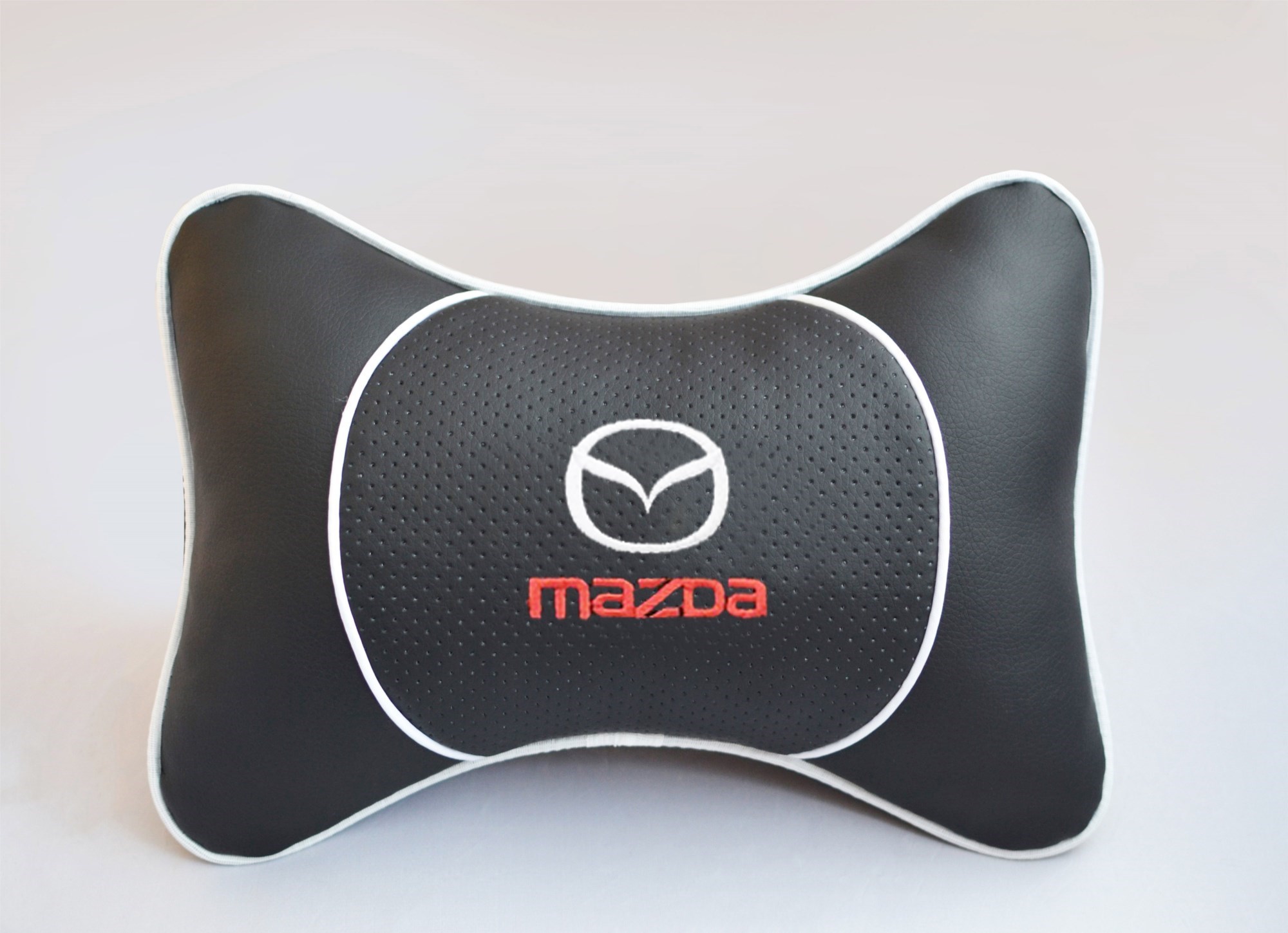 Подушка-подголовник Люкс с черной вставкой экокожи Mazda