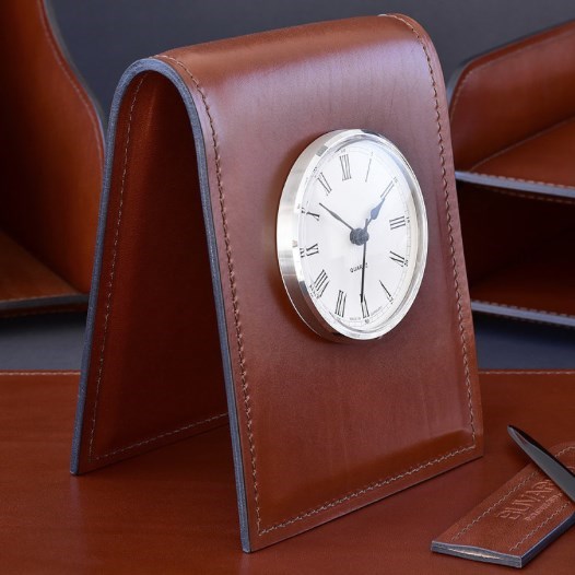 Часы D85/D103 на подставке из кожи Full Grain Toscana Tan
