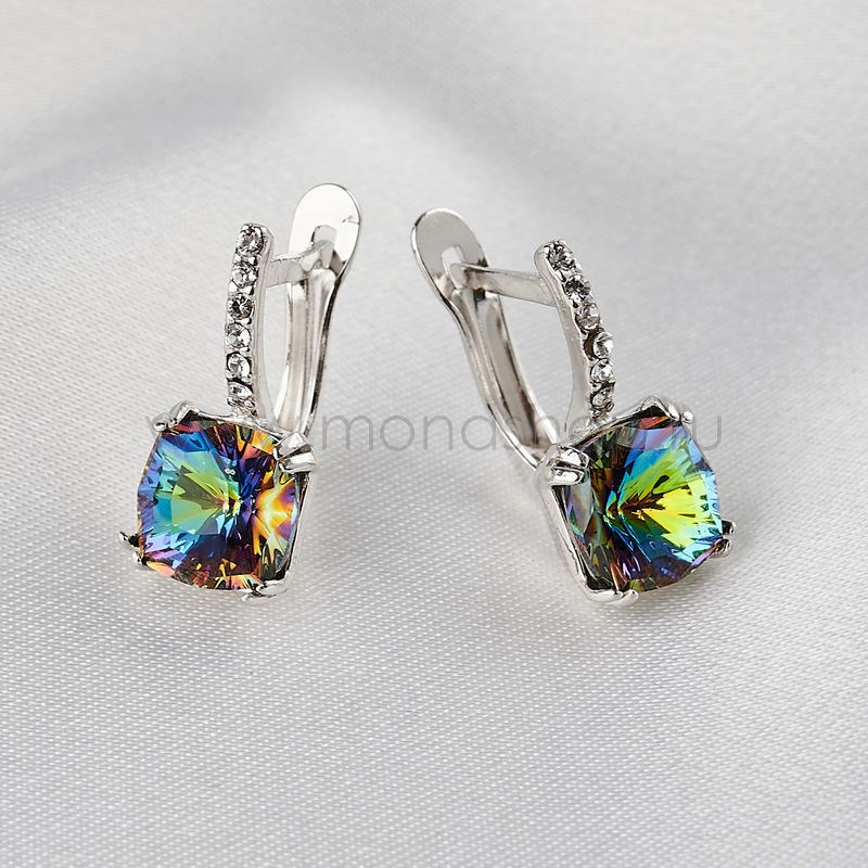 Серьги Сияние бриллиантов с зелеными кристаллами Swarovski