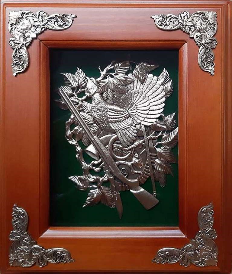 Настенная деревянная ключница Тетерев