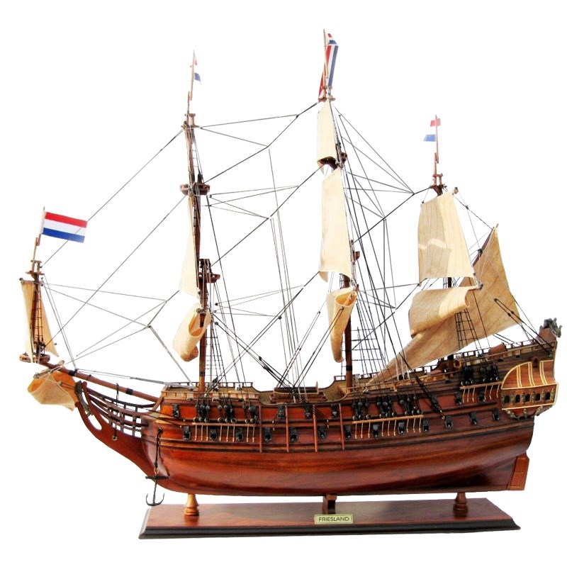 Модель парусника Friesland 80*19*78 см.