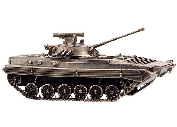 Модель БМП-2 (1:72)