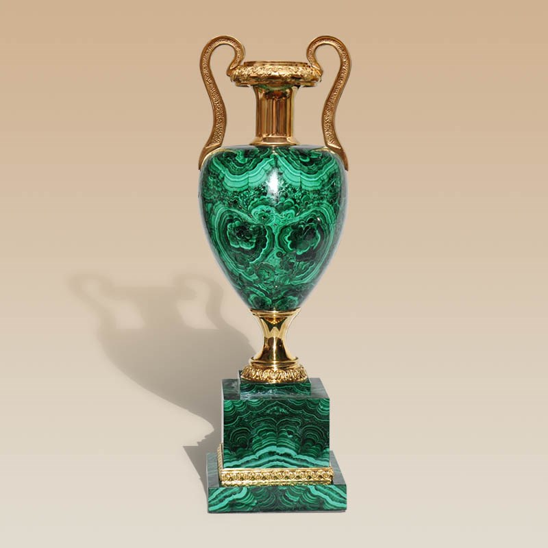 Малахитовая ваза «Амфора»