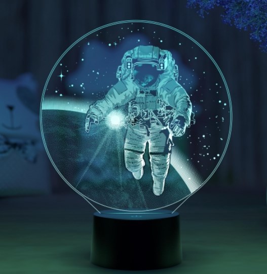 3D светильник «Космонавт на орбите»