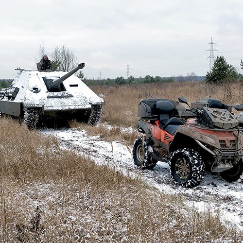 Вождение танка ПТ-САУ Jagdpanther и квадроцикла