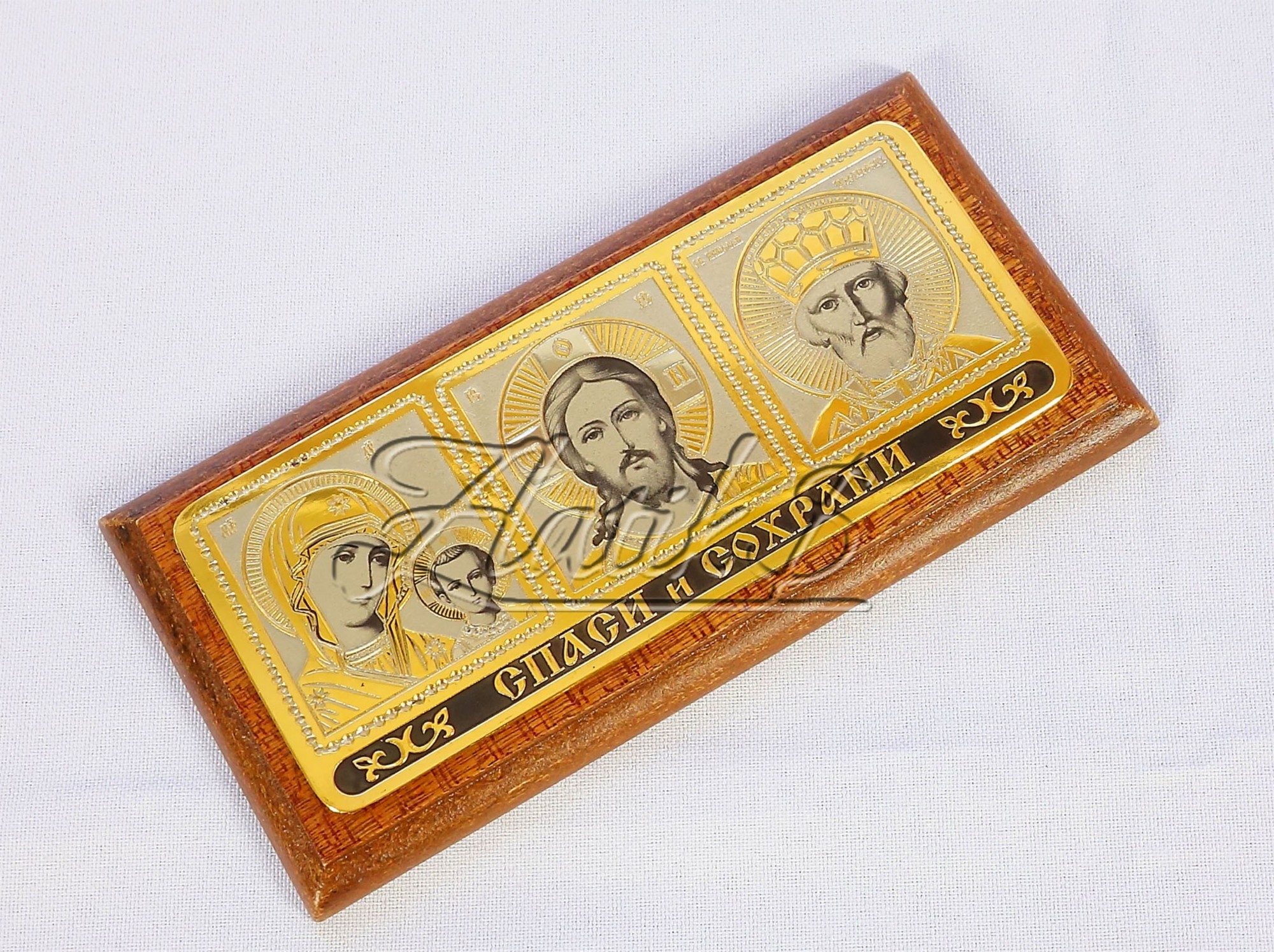 Триптих на дереве