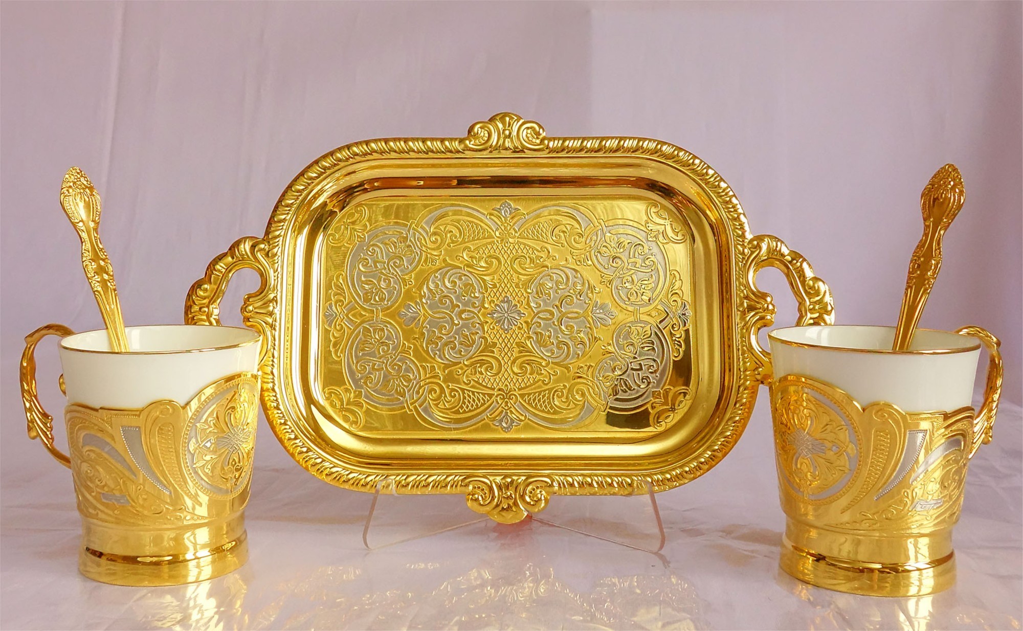Кофейная пара из латуни и фарфора Узорная