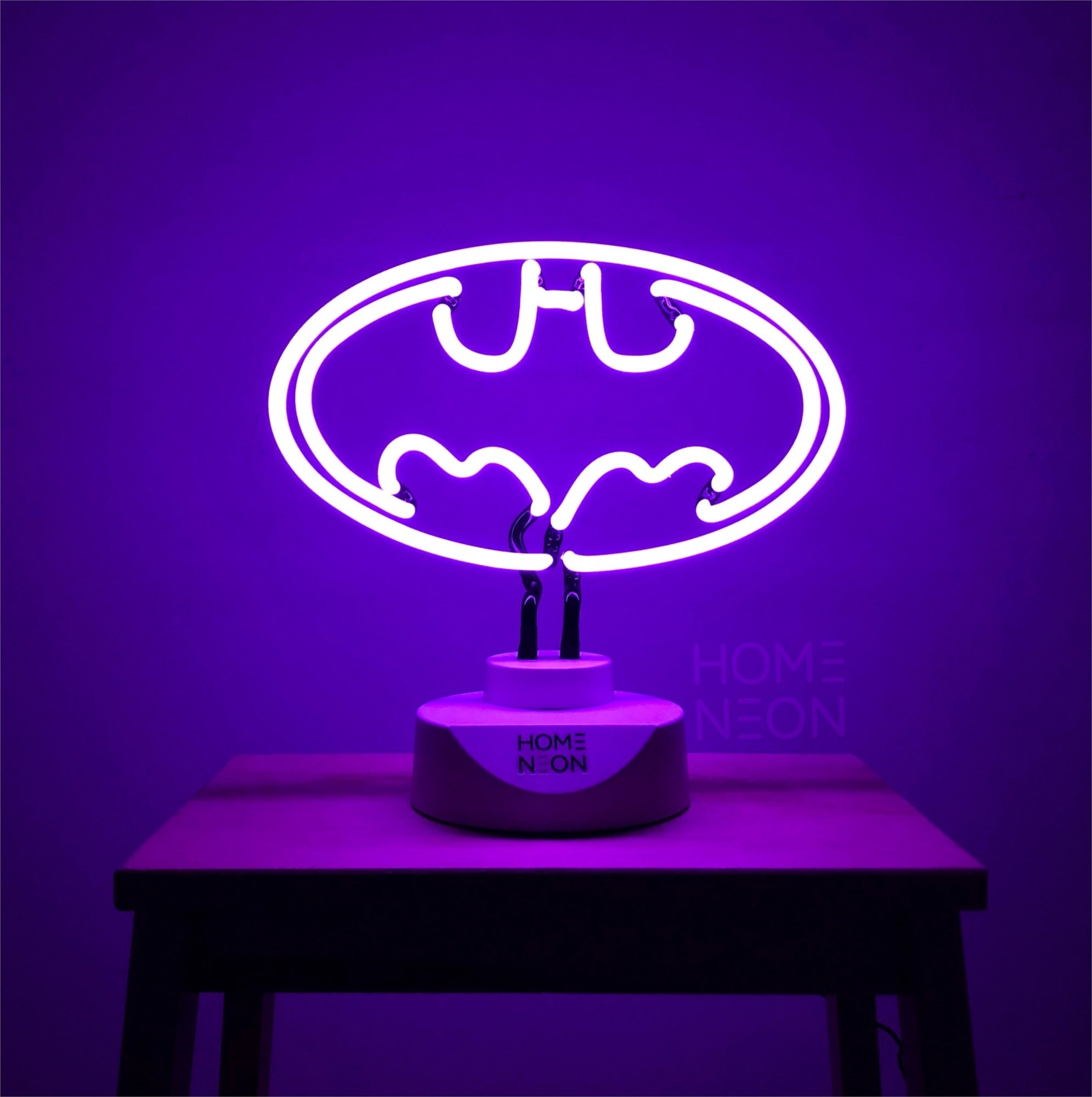 Неоновый светильник Dark Knight