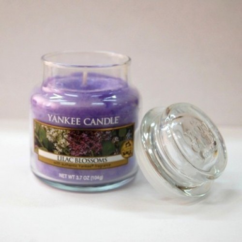 Свеча в стакане «Цветение сирени» Yankee Candle