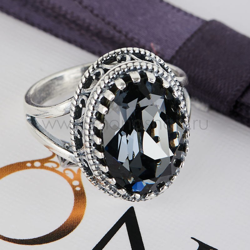 Кольцо Винтаж с серым кристаллом Swarovski