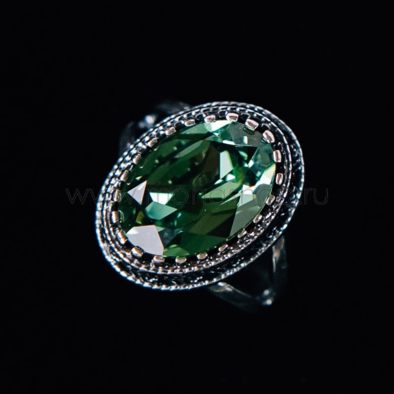 Кольцо Винтаж с зеленым кристаллом Swarovski