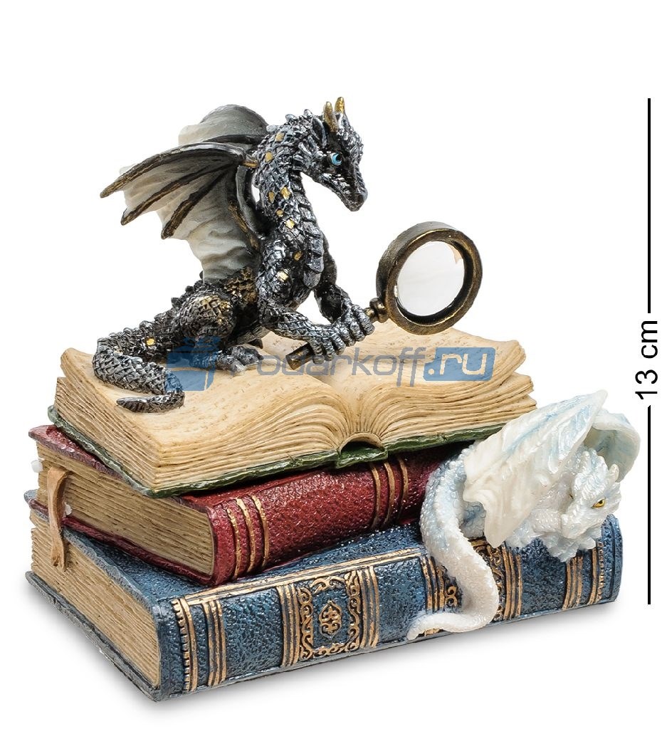 Шкатулка Дракон на книгах