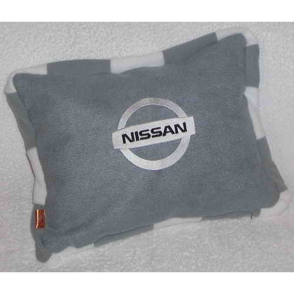 Серая подушка с кантом Nissan