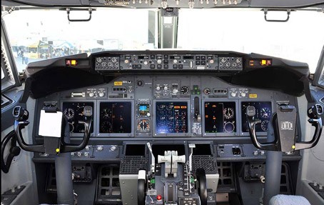 Подарочный сертификат Полет на авиасимуляторе боинг 737