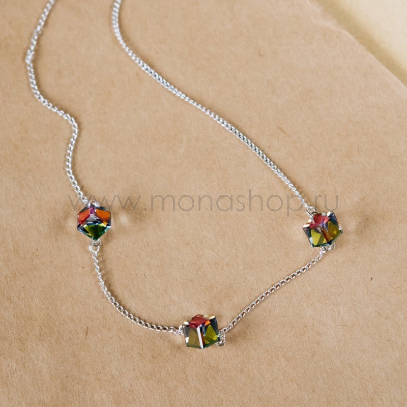 Колье Миражи с зелеными кристаллами-хамелеонами Swarovski