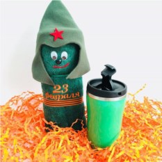 Набор на 23 февраля из полотенца Солдатик и термокружки