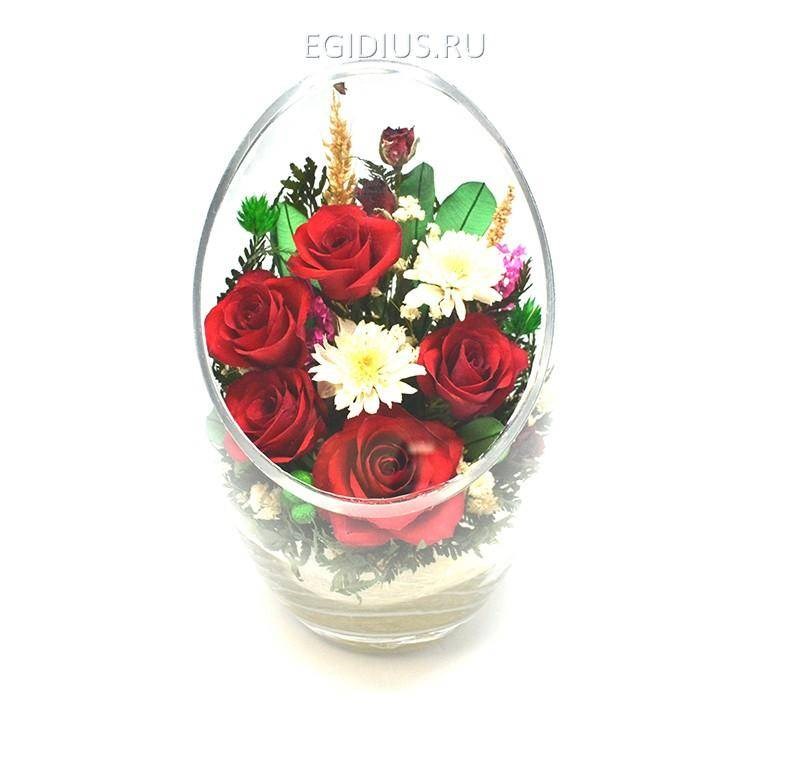 Композиция из натуральных роз и орхидей