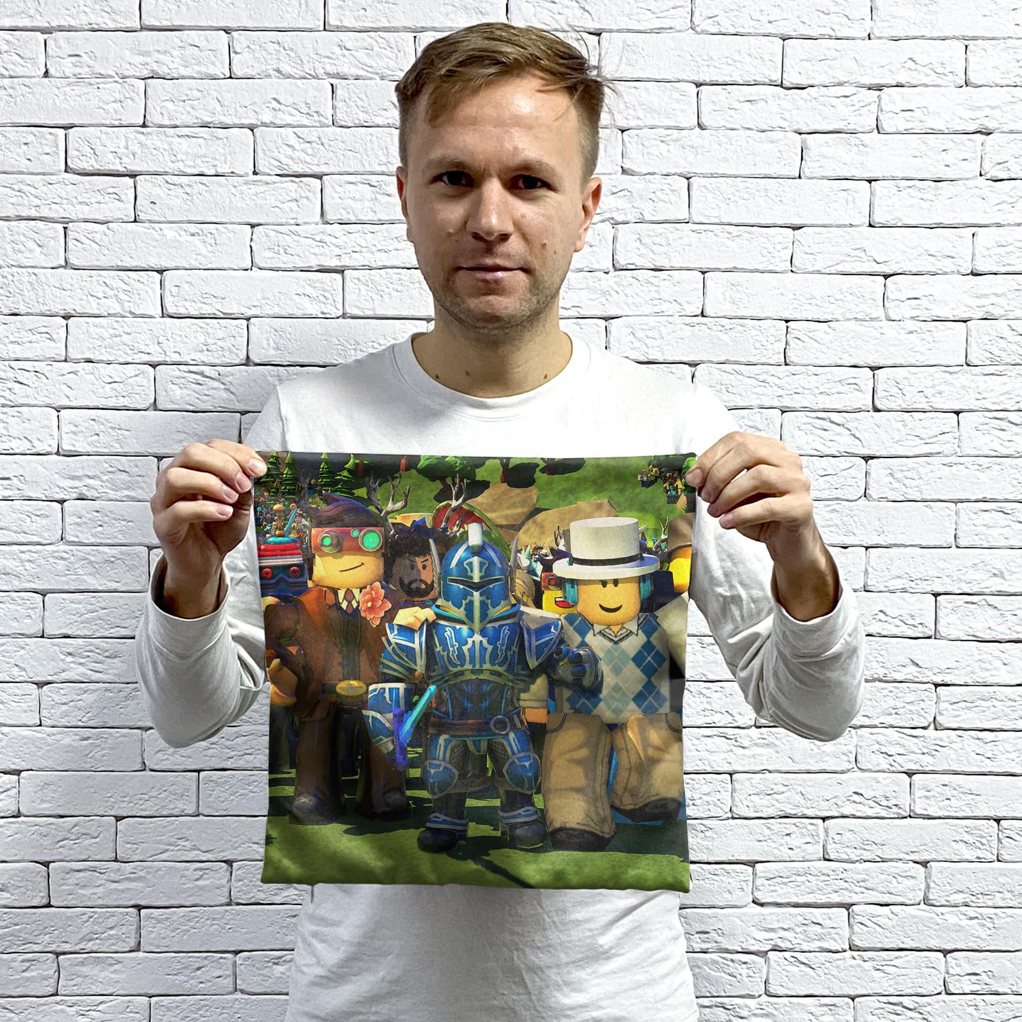Квадратная наволочка Роблокс, 37x37 см
