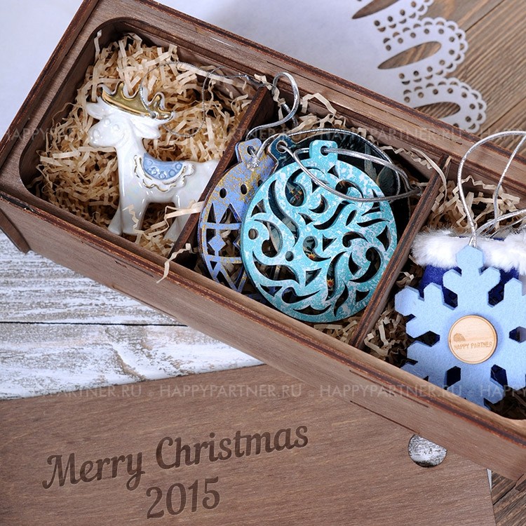 Дизайнерские елочные игрушки Merry Christmas