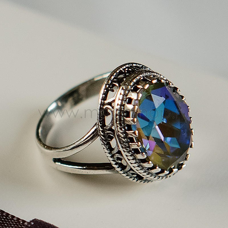 Кольцо «Винтаж» с синим кристаллом-хамелеоном Swarovski
