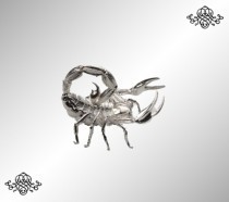 Серебряная визитница Скорпион