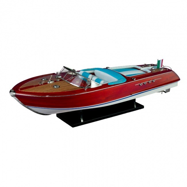 Модель катера Riva Aquarama