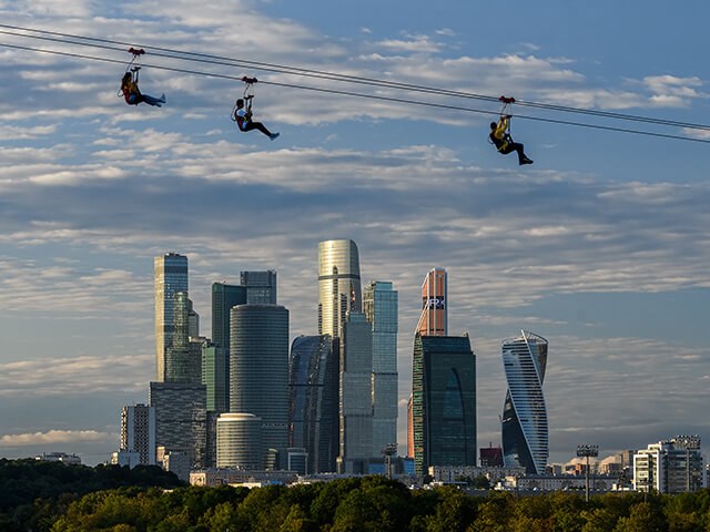 Аттракцион Zipline (1 взрослый, 1 ребенок)