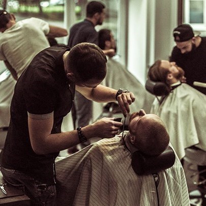 Услуги Barbershop: мужская стрижка и стрижка бороды