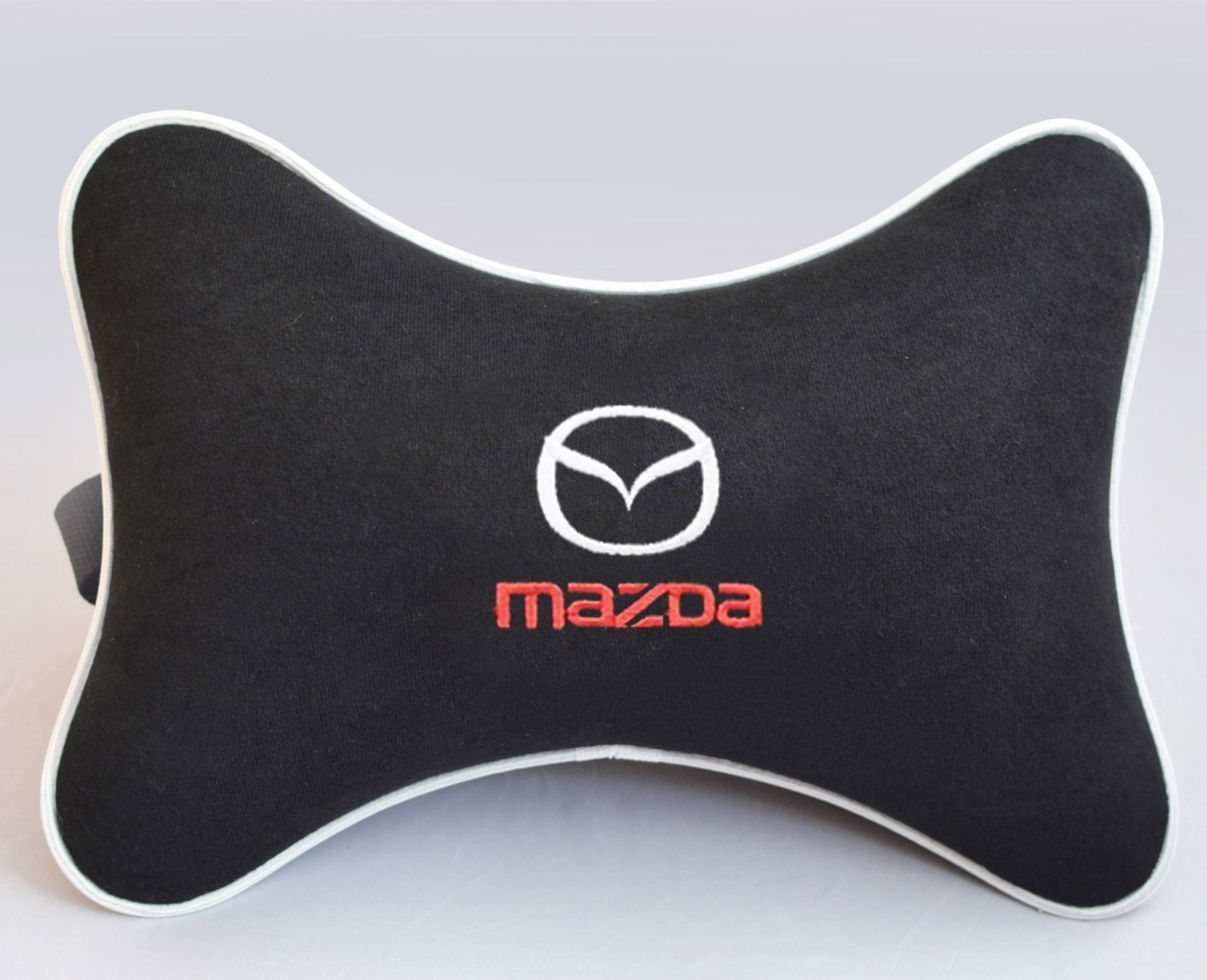 Подушка на подголовник из черного велюра Mazda